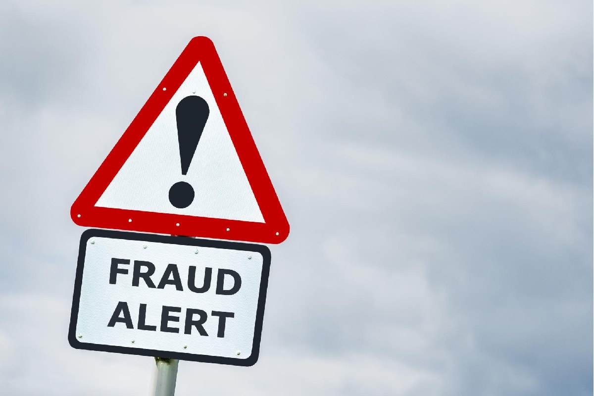 What should you do if you think there may be fraud in your Demat Account?